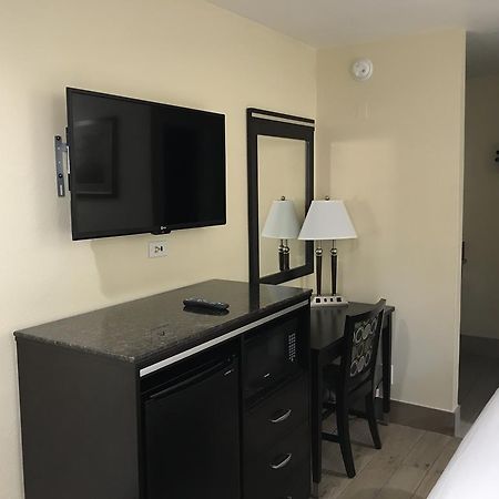 Colton Inn Екстериор снимка